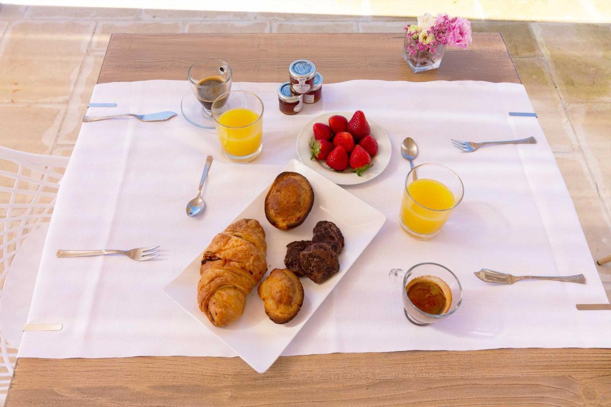 Sound Garden Charming Rooms Torre dell'Orso Εξωτερικό φωτογραφία